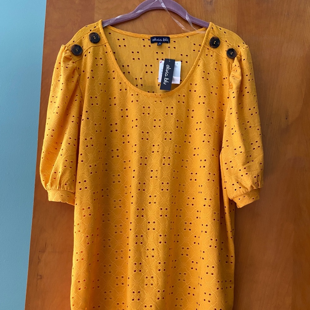 Olivia Blu Yellow Top 1X NWT